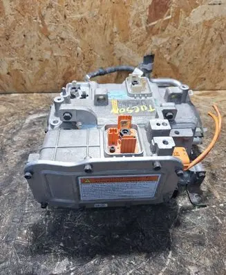 Hyundai Tucson TL Voltage converter inverter 366003DAM0