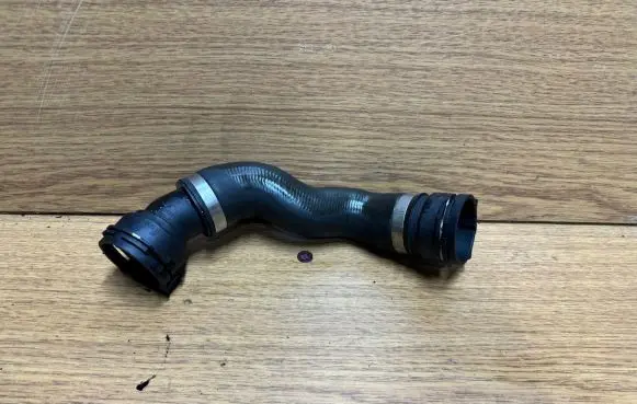 BMW 7 F01 F02 F03 F04 Engine coolant pipe/hose 8509274