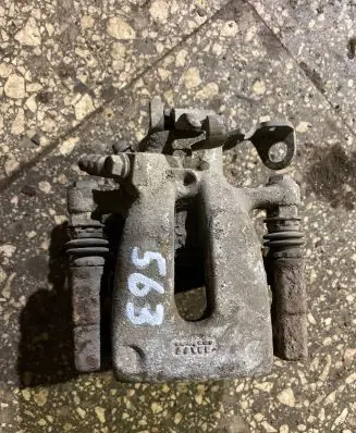 Opel Zafira B Rear brake caliper