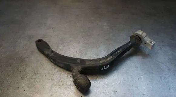 Citroen C5 Front lower control arm/wishbone 399AN