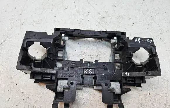Audi A8 S8 D3 4E Rear door exterior handle/bracket 4E0839885E