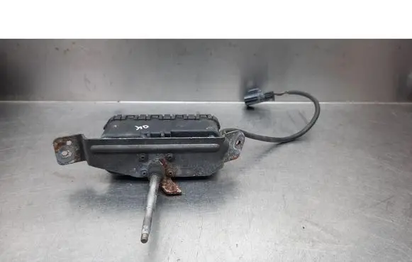 Volvo S80 Headlight wiper motor 8620953