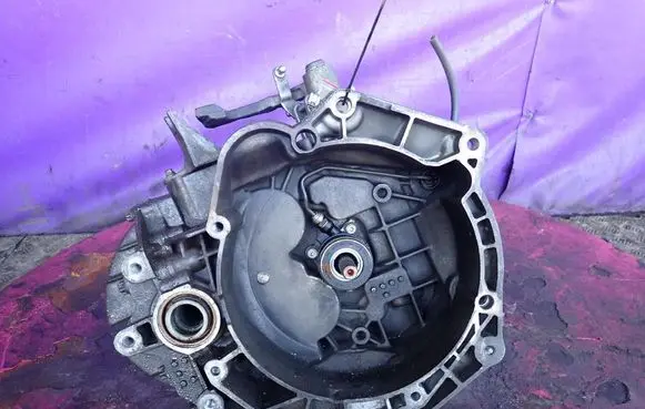 Opel Astra J Manual 5 speed gearbox 