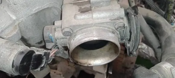Renault Laguna I Throttle valve