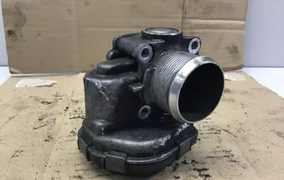 Peugeot 508 Throttle valve 9673534480