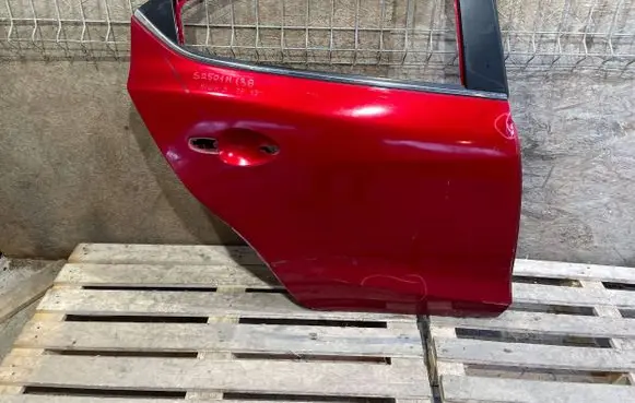 Mazda 3 III Rear door BJS772010 S2501M138