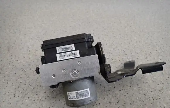 KIA Ceed ABS Pump 6158945200