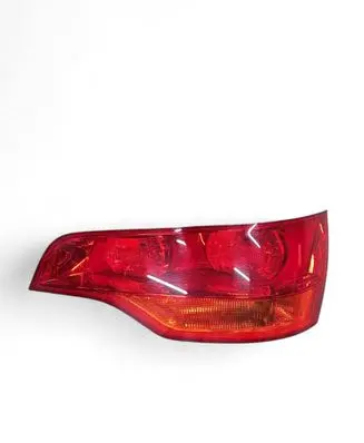 Audi Q7 4M Rear/tail lights 4L0945094 027330202