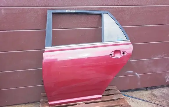 Rear door