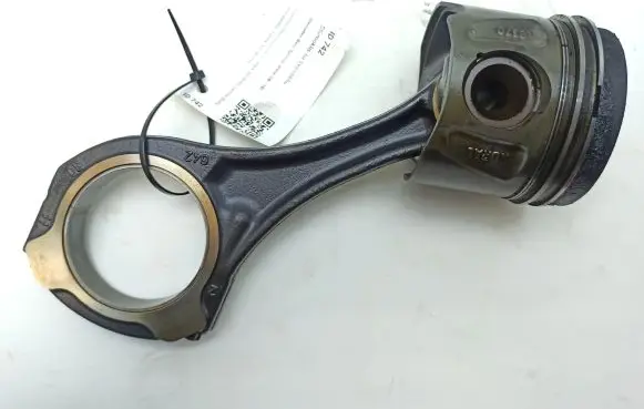 Mercedes-Benz Sprinter W906 Piston with connecting rod 8370 2400362