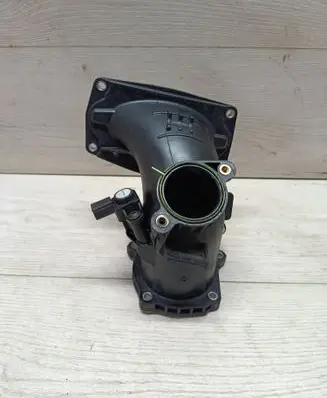 Mercedes-Benz E W212 Air intake duct part A6510900028