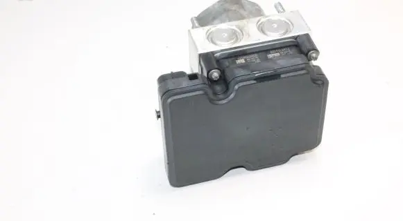 Nissan Qashqai ABS Pump 476604EA1E