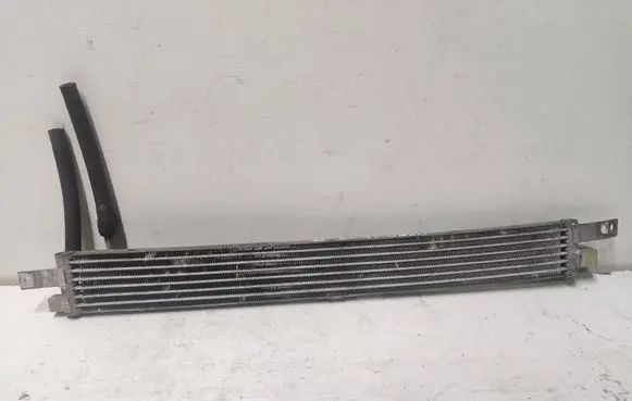 Opel Mokka Engine oil radiator 95152162 13J130438C