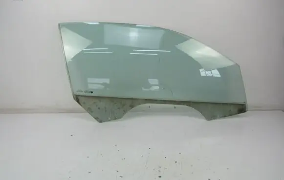 Ford Fiesta Front door window glass four-door 