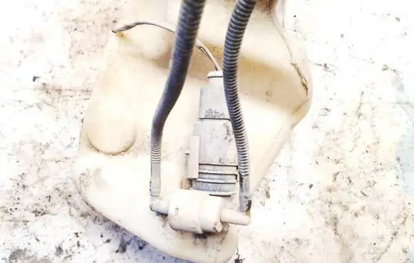 Ford Galaxy Windscreen/windshield washer pump