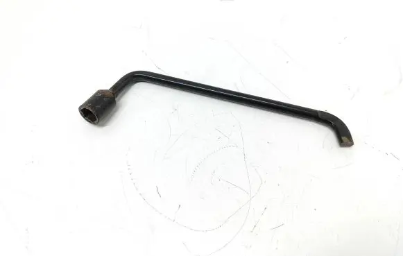 Peugeot 5008 Wheel nut wrench 