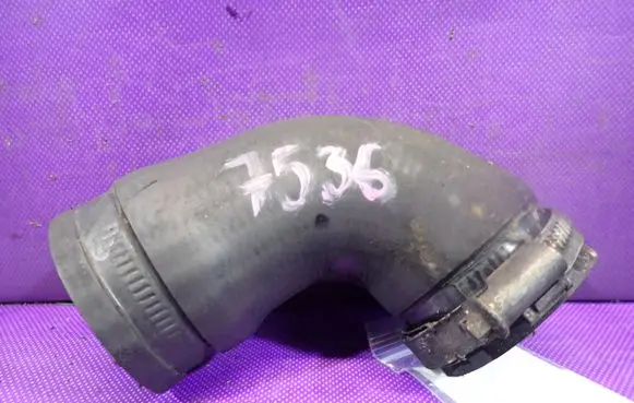 BMW 7 E38 Intercooler hose/pipe 7786530B