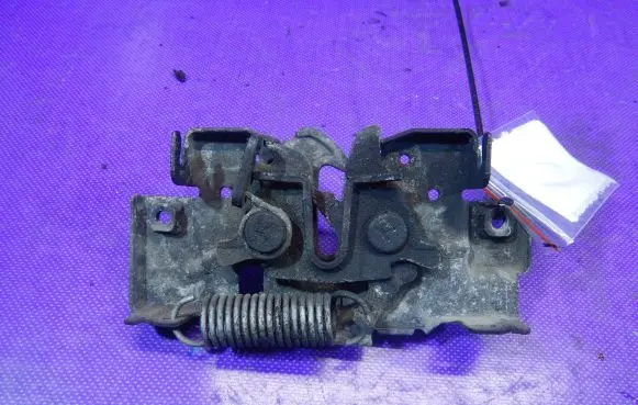 Mazda 2 Engine bonnet/hood lock/catch