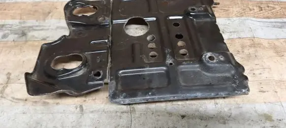Battery tray