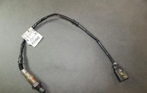 Volkswagen Scirocco Lambda probe sensor 06K906262T