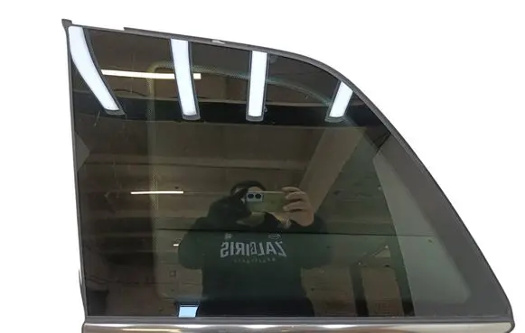 Opel Zafira B Rear side window 13123939