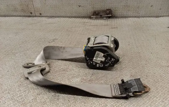 Audi A8 S8 D3 4E Middle seatbelt (rear) 4E0857807A