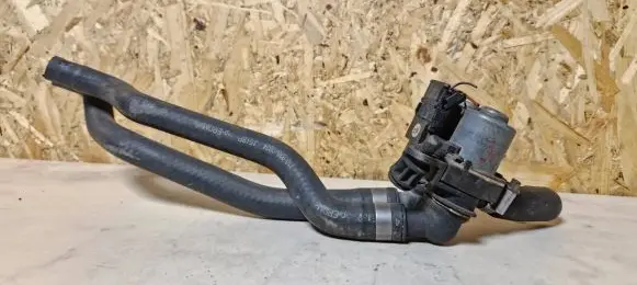 Mercedes-Benz E W210 Coolant heater control valve 0235451628
