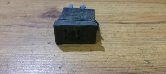 Audi A6 S6 C4 4A Headlight level height control switch 4a0941301a