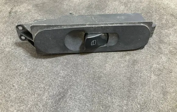 Mercedes-Benz Sprinter W906 Electric window control switch A9065451913 2586913 Q04ZGS002