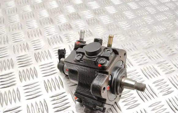 Opel Astra J Fuel injection high pressure pump 55574632 0445010248