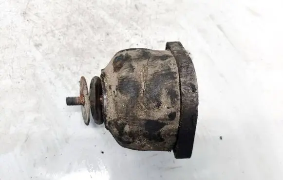 Audi A8 S8 D2 4D Engine mount bracket 4d0399151c