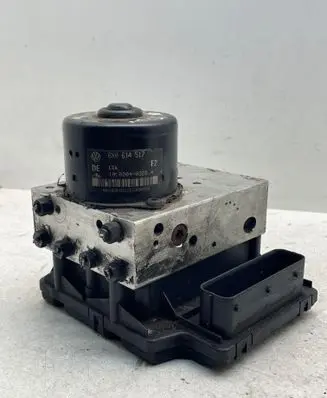 Volkswagen Golf IV ABS Pump 1C0907379 RFU0G29L56 3X6247