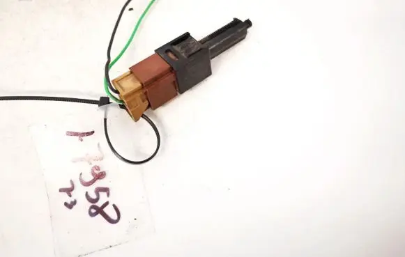 Nissan Qashqai Brake pedal sensor switch