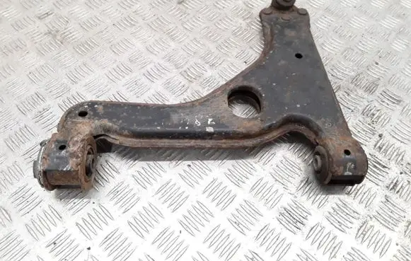 Opel Astra H Front lower control arm/wishbone 90496036