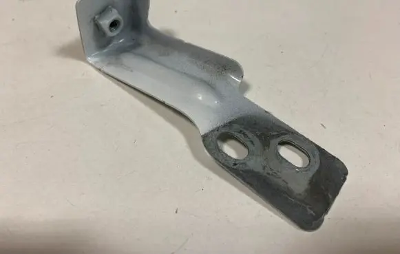 Audi Q5 SQ5 Fender mounting bracket 80A821434A