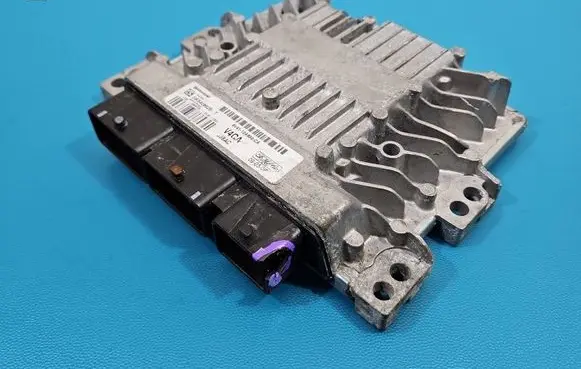 Ford Kuga I Engine control unit/module ECU 8V4112A650CA IMPRK1535551