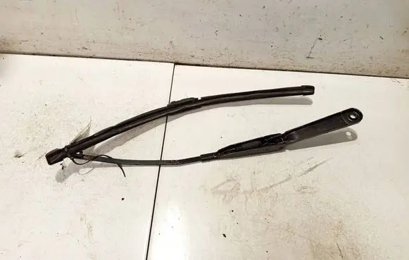 Renault Kangoo I Front wiper blade arm 8200158098