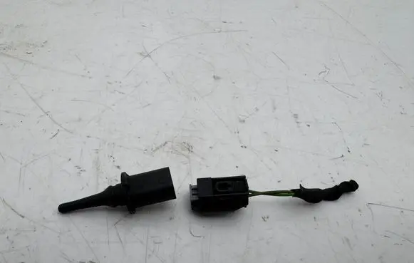 Mercedes-Benz C W205 Outside/external air temperature sensor A0009052912