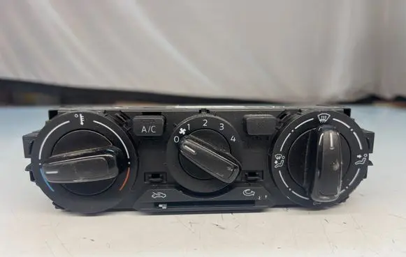 Volkswagen Up Climate control unit 1S0820045AD 901561780001 01196738