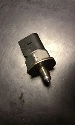 Fuel pressure sensor