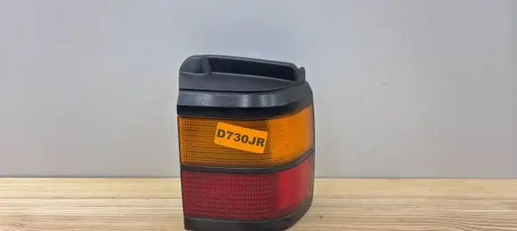 Volkswagen PASSAT B3 Rear/tail lights 333945257