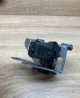 BMW 5 F10 F11 Tailgate window lock/catch/latch 7308831 7250299