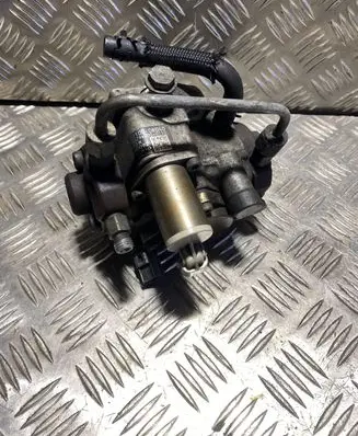 Toyota Verso Fuel injection high pressure pump 221000R040
