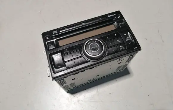 Nissan Qashqai Radio/CD/DVD/GPS head unit 28185JD00A
