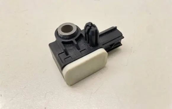 Volvo XC60 Airbag deployment crash/impact sensor 31334336