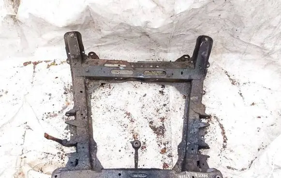 Renault Scenic I Front subframe