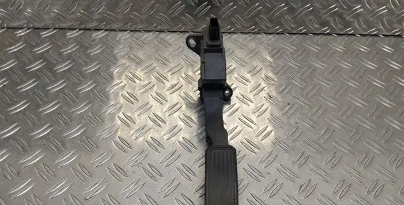 Toyota Auris 150 Accelerator throttle pedal 7811002011