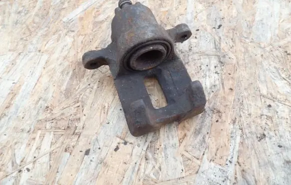Honda FR-V Rear brake caliper