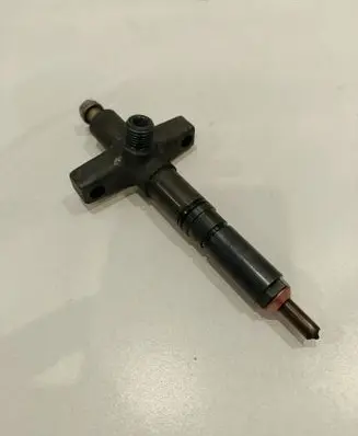 Mitsubishi Pajero Fuel injector 484410