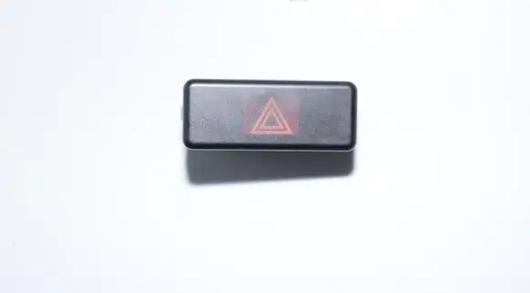 BMW 5 E39 Hazard light switch 8350947